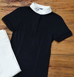 Polo coreana manica corta nera.